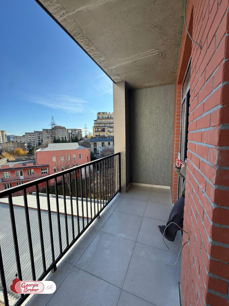 nearly repaired 3-room apartment for sale